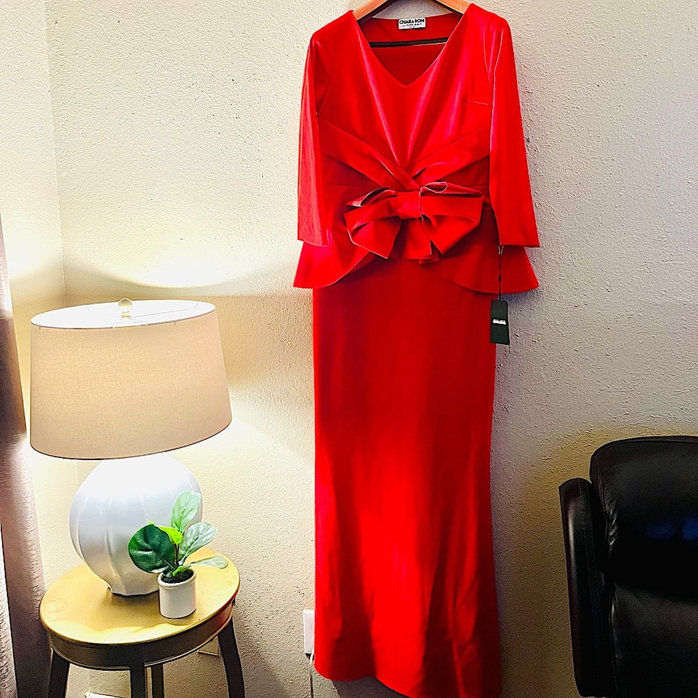 Chiara Boni La Petite Robe Gown!🔥Red peplum gown w/ exaggerated bow🎀